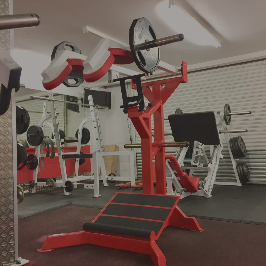 Pendalum Squat In Weight Training Room